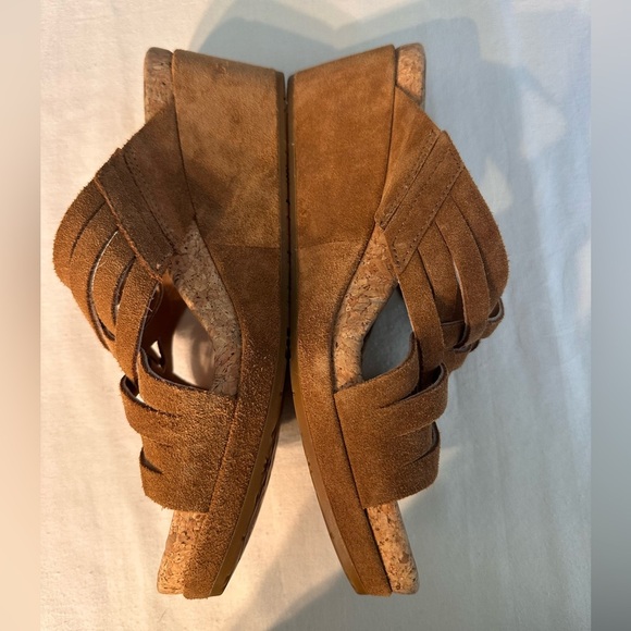 Ugg Lilah Brown Suede & Cork Wedges Boho Casual Soft & Comfy Size 9 - Picture 3 of 12
